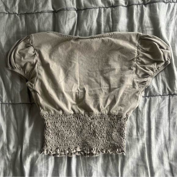 SUNDAY BEST ARITZIA SAGE GREEN CROP TOP - Picture 2 of 5
